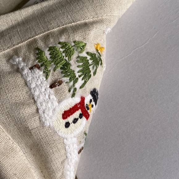 Pottery Barn Christmas in the Country Embroidered Cotton/Linen Napkins -Set of 4 - Picture 10 of 16